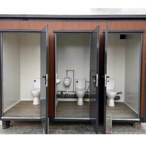 Contenedor Sanitario Tipo Pabellón con Triple Cabina